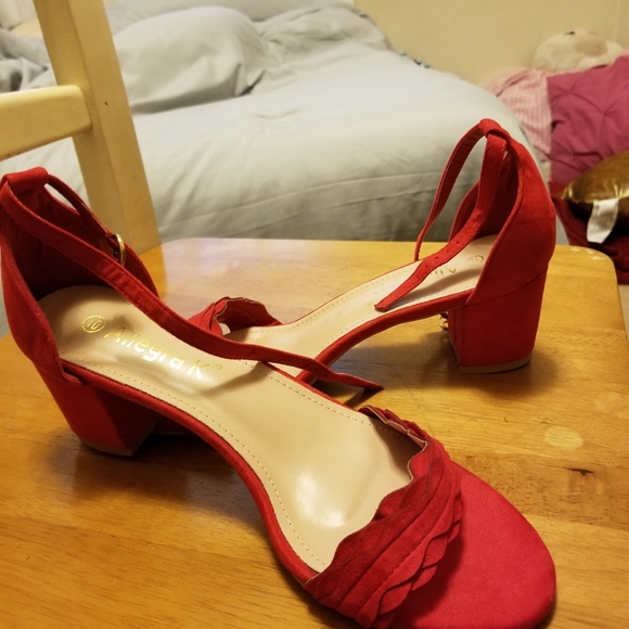 Sandel Heels - Picture 3 of 3